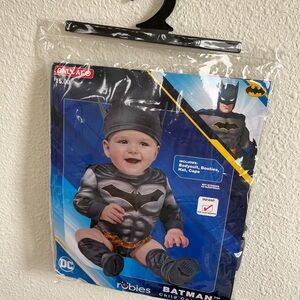 Baby Batman Superhero Costume NWT - size 12-24 months